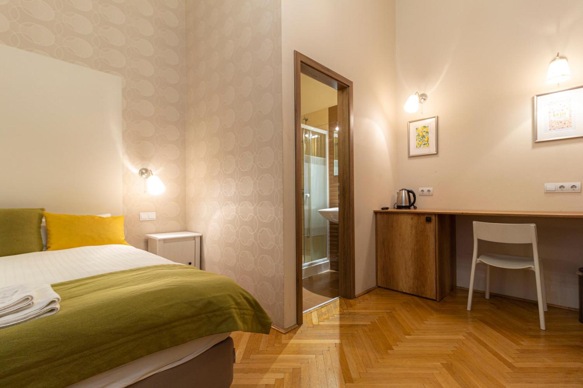 The Cream Hotel Budapest Exterior photo